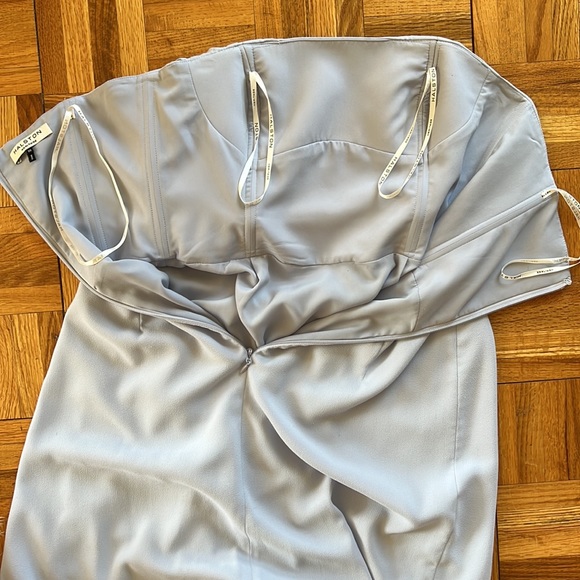 Halston Heritage Baby Blue Sleeveless Column Gown Sz 10 EUC - Picture 7 of 9